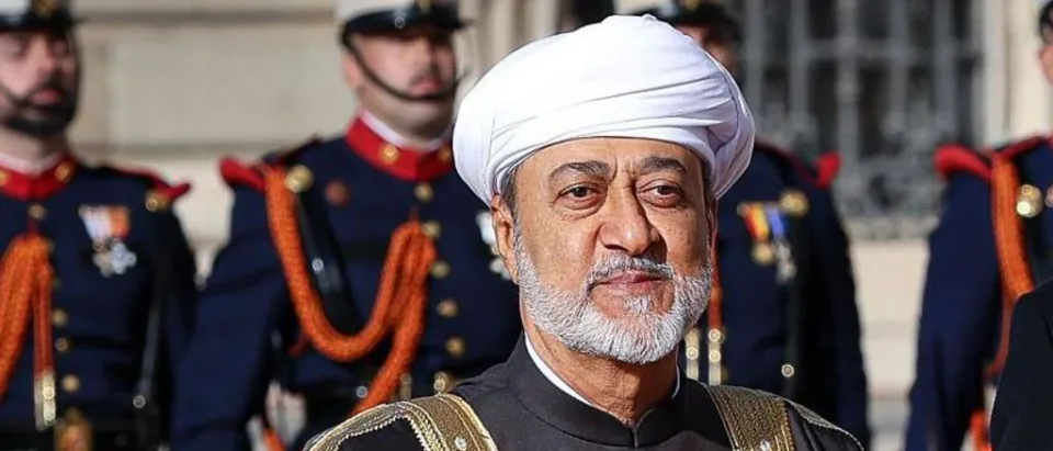 عُمان تصدر قانوناً جديداً لجرائم الإنترنت