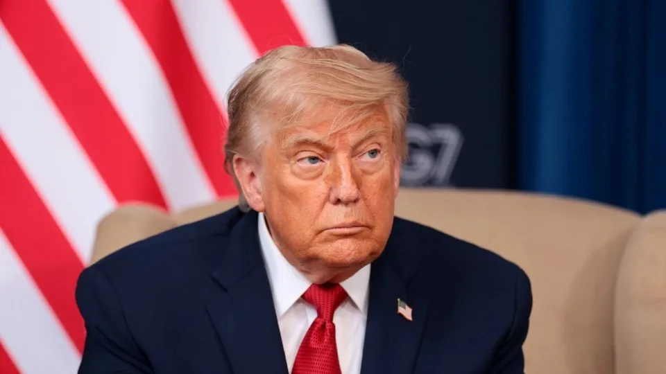 Accord préliminaire US-Iran: Trump met en garde malgré la réouverture d'Ormuz
