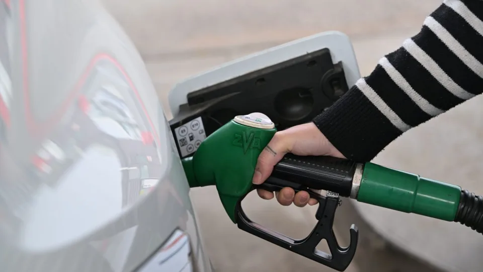 Aide carburant: les paiements pour les "grands rouleurs" commencent