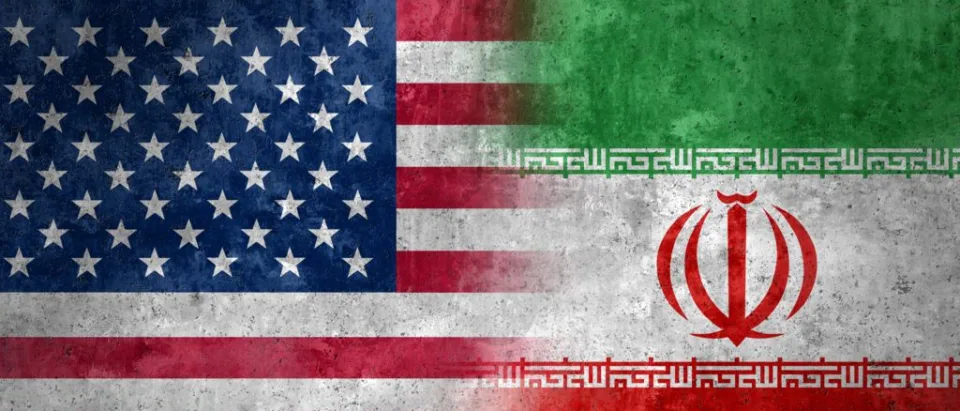 اتفاق أمريكي إيراني لخفض التوتر وإعادة فتح مضيق هرمز