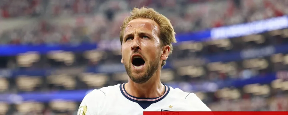 England Leads Croatia 2-1 at Half-Time in World Cup Match