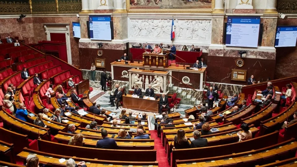 Le Parlement vote une loi pour les "enfants de la Creuse"