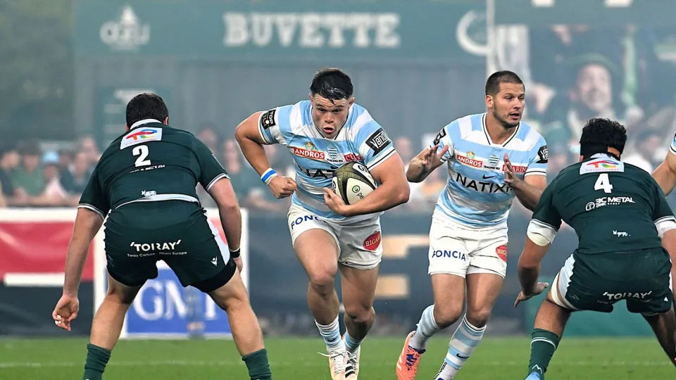 Le Racing 92 bat Pau et avance en demi-finale du Top 14