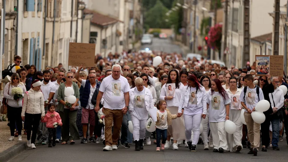 Obsèques de Lyhanna: un cortège de motards l'accompagne à Fleurance