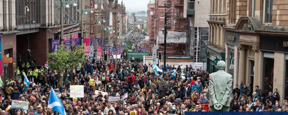 Rival Protests Lead to Arrests in UK Cities