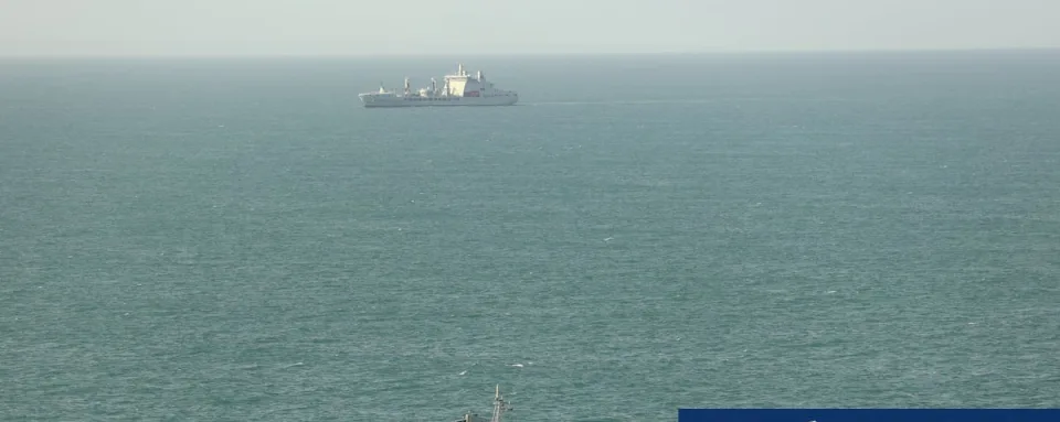 UK Investigates Russian Warship's Warning Shots Near British Yacht